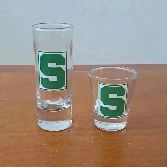 SHOT GLASS MICHIGAN STATE UNIVERSITY - Picture 3 of 3